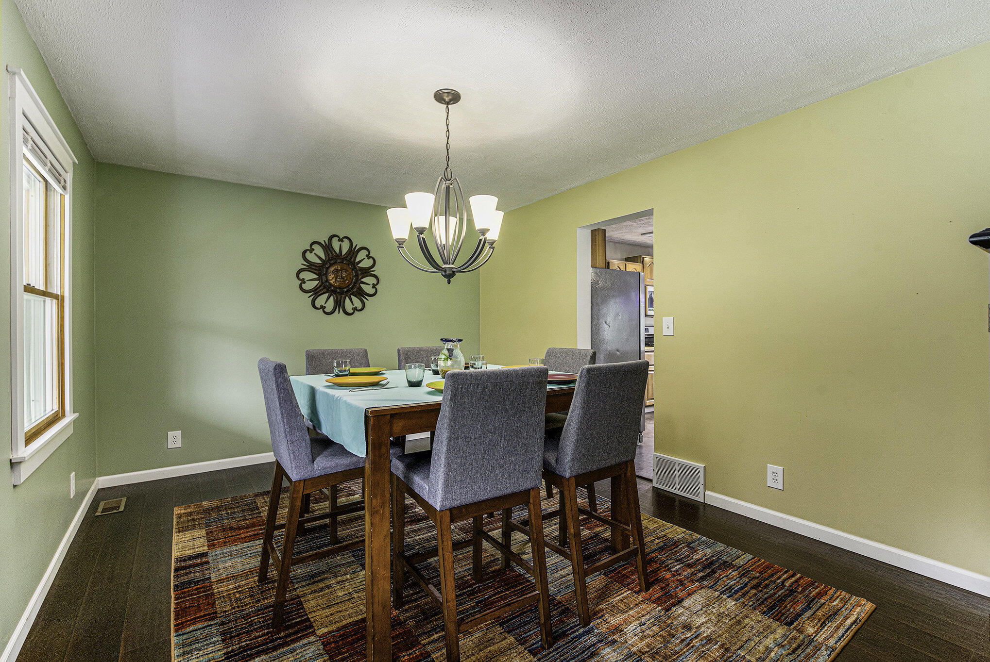 6472 Jordan Road Jackson, MI 49201 - Photo 8 of 37 Dinning Room