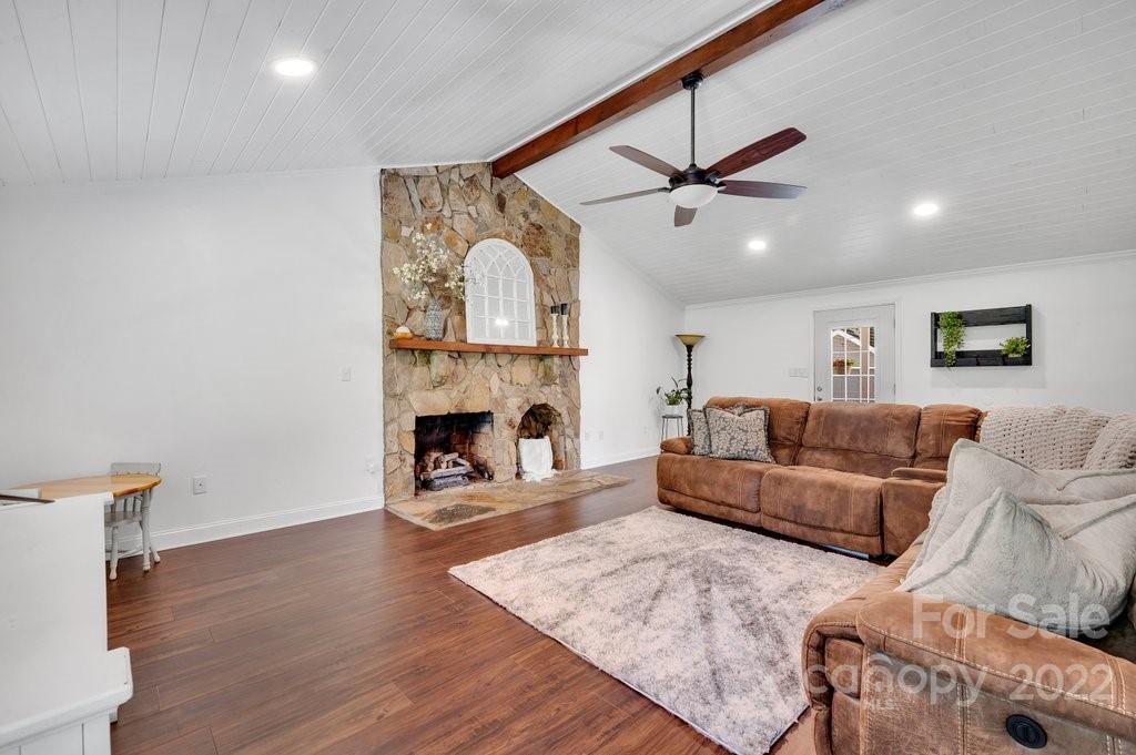 2412 Miranda Road Charlotte, NC 28216 - Photo 15 of 44 Gallery Image 15