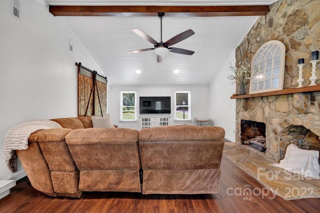 2412 Miranda Road Charlotte, NC 28216 - Photo 17 of 44 Gallery Image 17