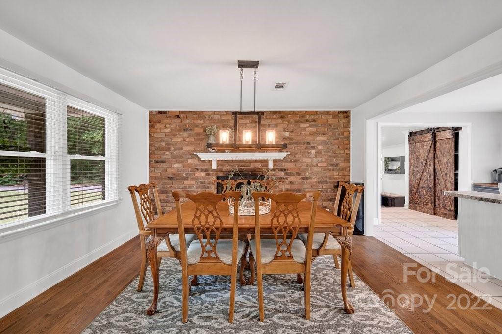 2412 Miranda Road Charlotte, NC 28216 - Photo 18 of 44 Gallery Image 18