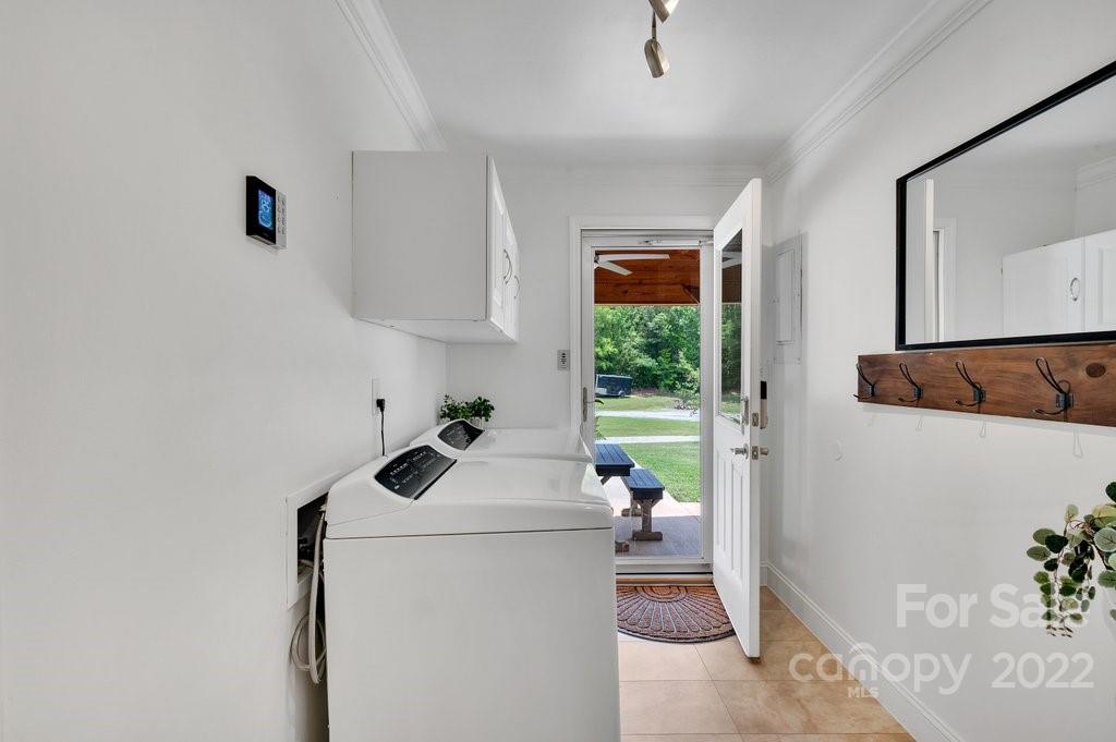 2412 Miranda Road Charlotte, NC 28216 - Photo 27 of 44 Gallery Image 27