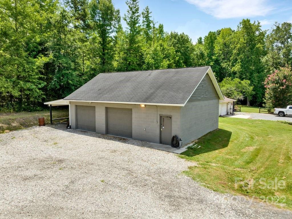 2412 Miranda Road Charlotte, NC 28216 - Photo 40 of 44 Gallery Image 40