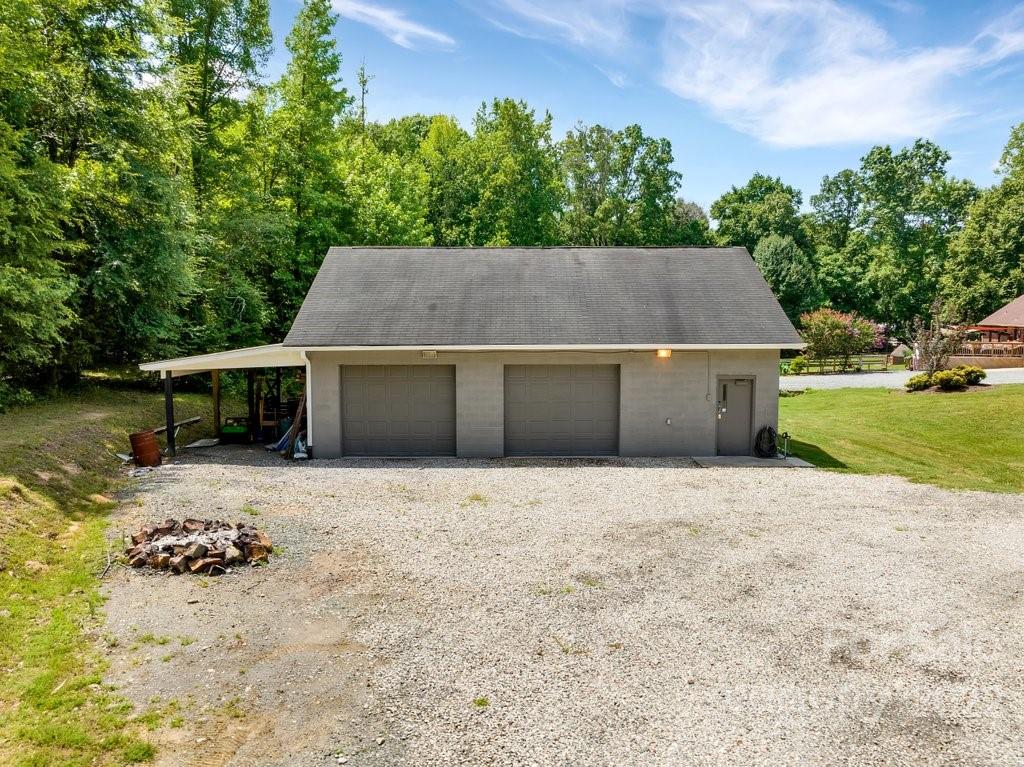 2412 Miranda Road Charlotte, NC 28216 - Photo 41 of 44 Gallery Image 41