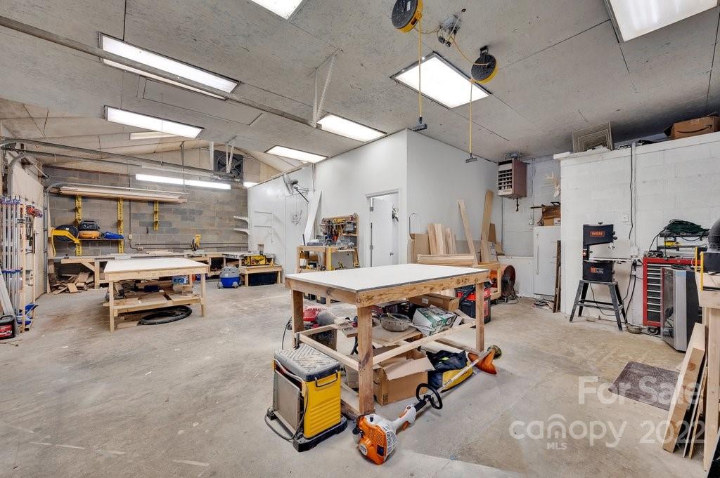 2412 Miranda Road Charlotte, NC 28216 - Photo 42 of 44 Gallery Image 42