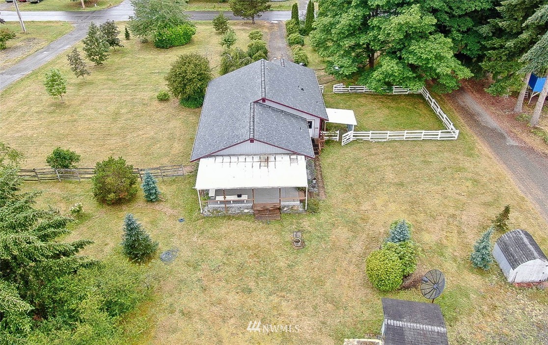 17818 Jordan Street Southwest Rochester, WA 98579 - Photo 3 of 40