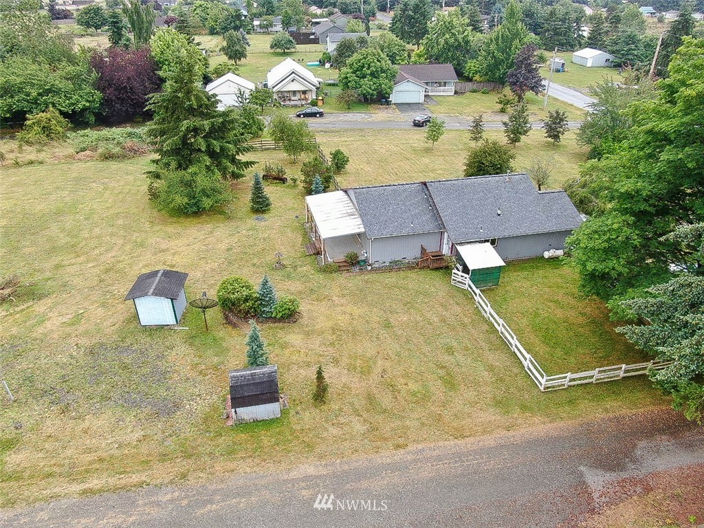 17818 Jordan Street Southwest Rochester, WA 98579 - Photo 5 of 40