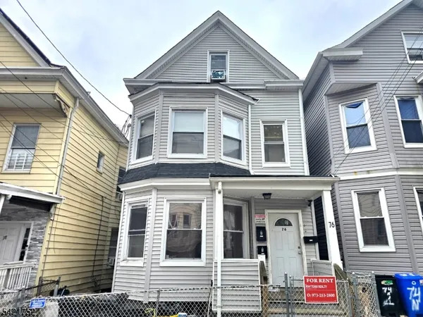$2,300 | 76 North 4th Street, Paterson, NJ 07522