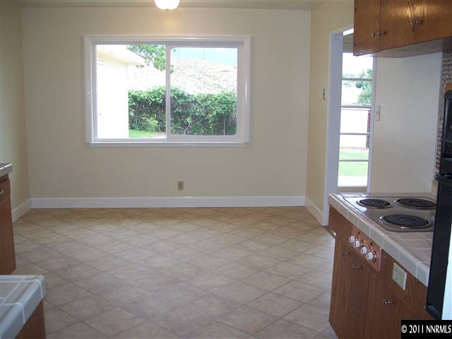 1935 Ives Avenue Reno, NV 89503 - Photo 4 of 13 Photo 4