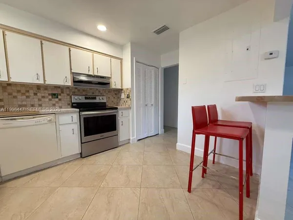 $4,190 | 325 Northeast 131st Street, Unit A, North Miami, FL 33161