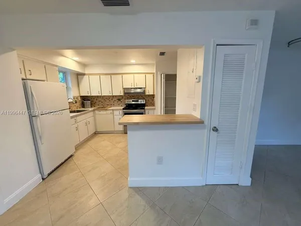 $4,190 | 325 Northeast 131st Street, Unit A, North Miami, FL 33161