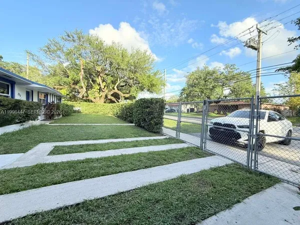 $4,190 | 325 Northeast 131st Street, Unit A, North Miami, FL 33161