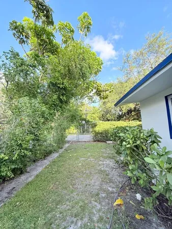 $4,190 | 325 Northeast 131st Street, Unit A, North Miami, FL 33161