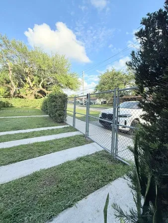 $4,190 | 325 Northeast 131st Street, Unit A, North Miami, FL 33161