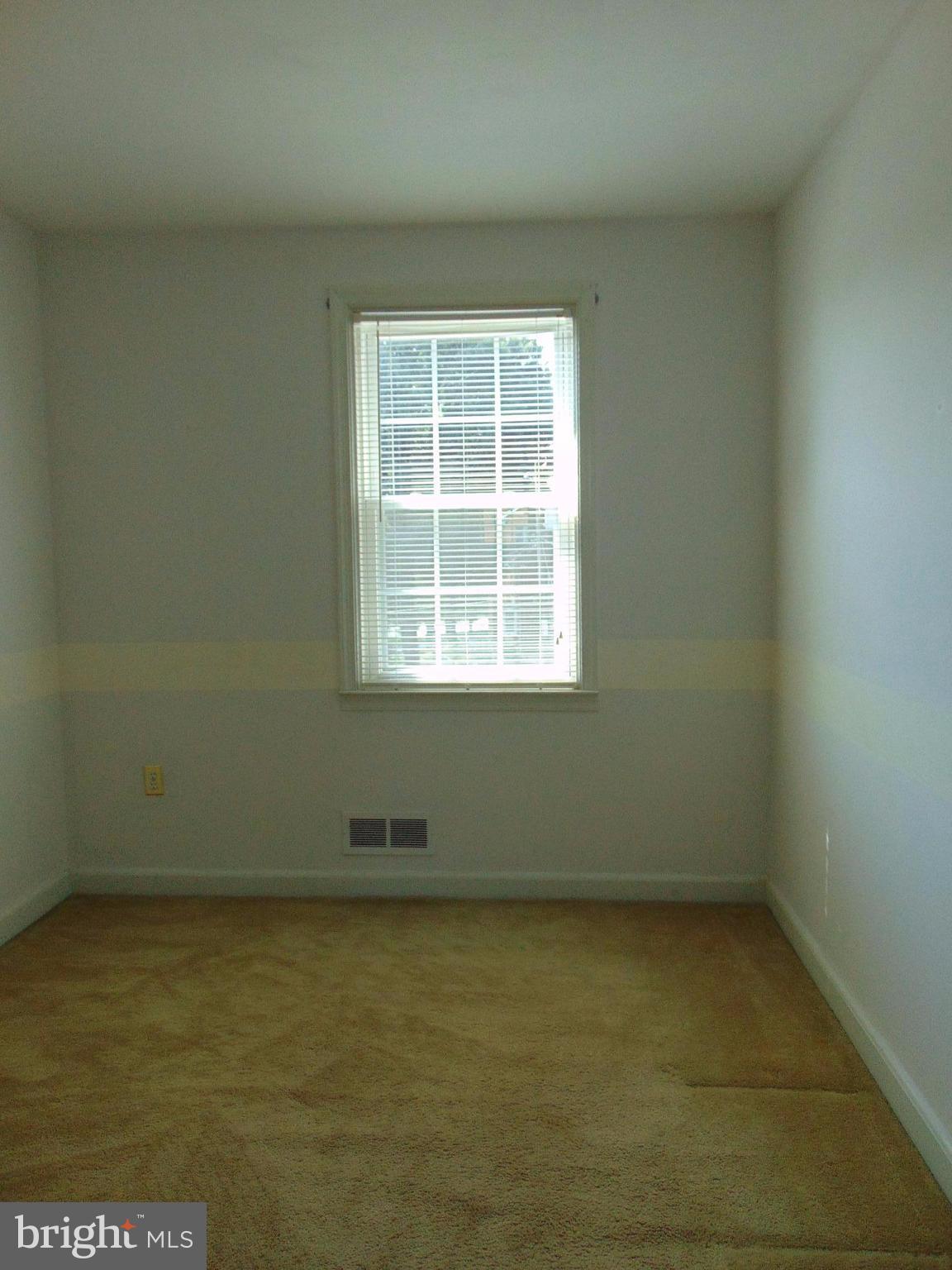 1513 Dellsway Road Baltimore, MD 21286 - Photo 14 of 19 Bedroom 3 Hardwood Under Carpet