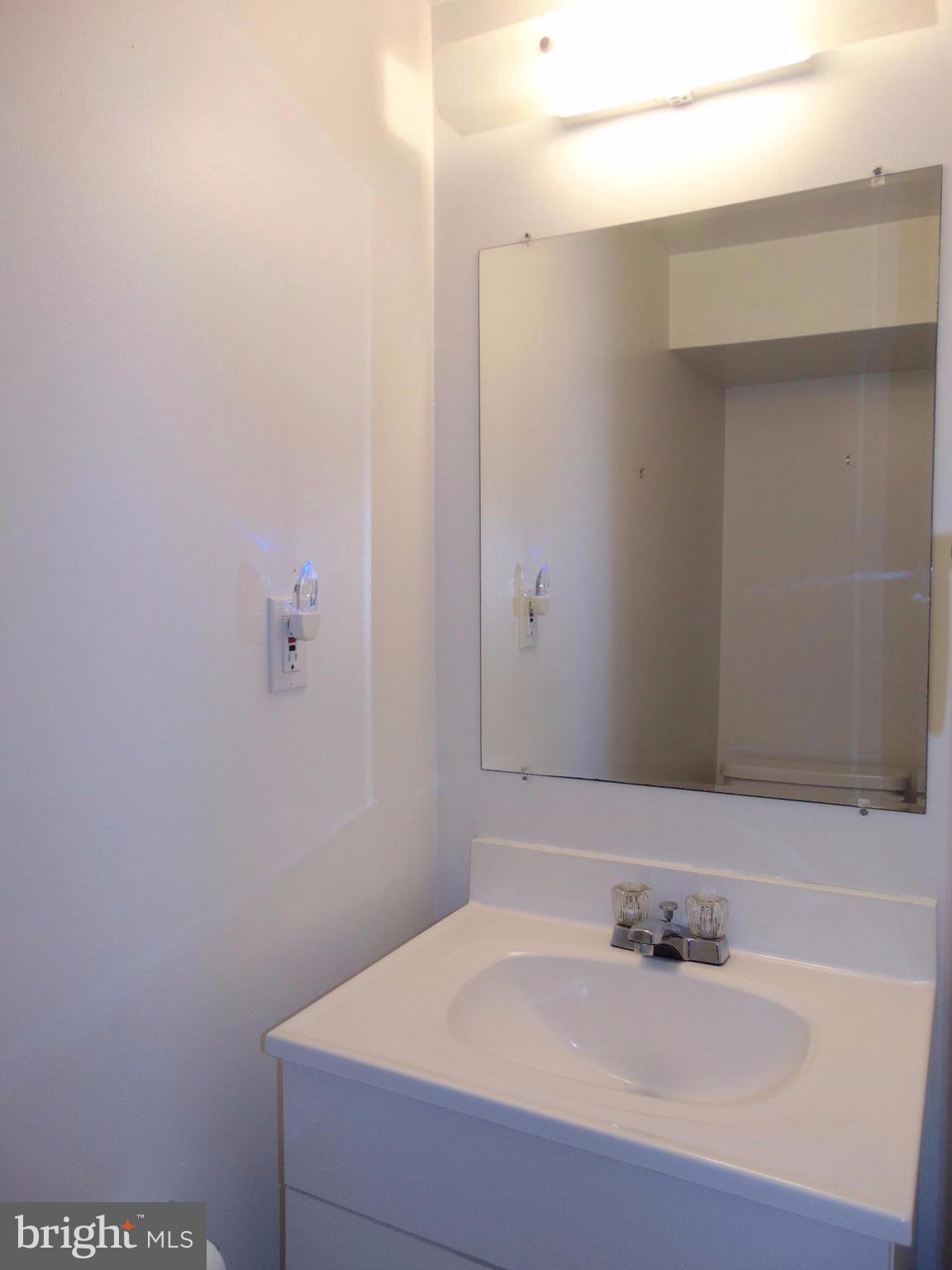 1513 Dellsway Road Baltimore, MD 21286 - Photo 16 of 19 2nd Full Bath Lower Level