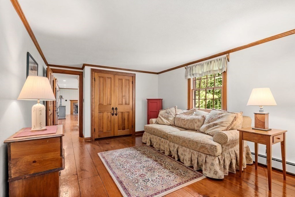 228 Willis Road Sudbury, MA 01776 - Photo 4 of 23 Gallery Image 4