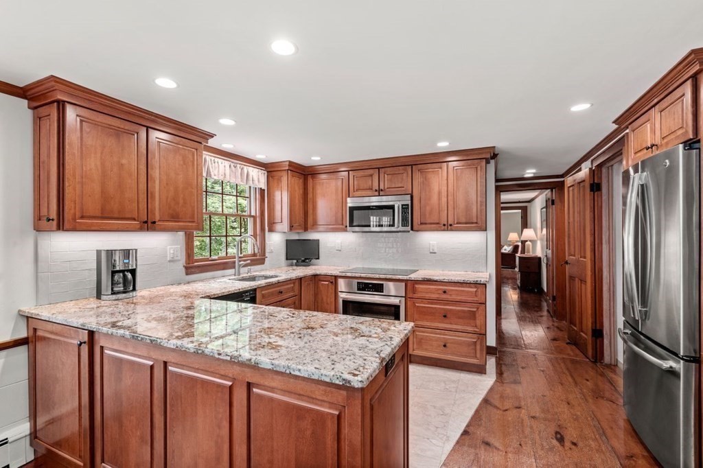228 Willis Road Sudbury, MA 01776 - Photo 7 of 23 Gallery Image 7