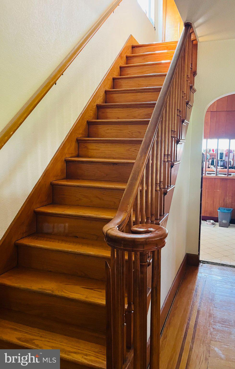425 Big Oak Road Bridgeton, NJ 08302 - Photo 13 of 15 Inviting wooden staircase