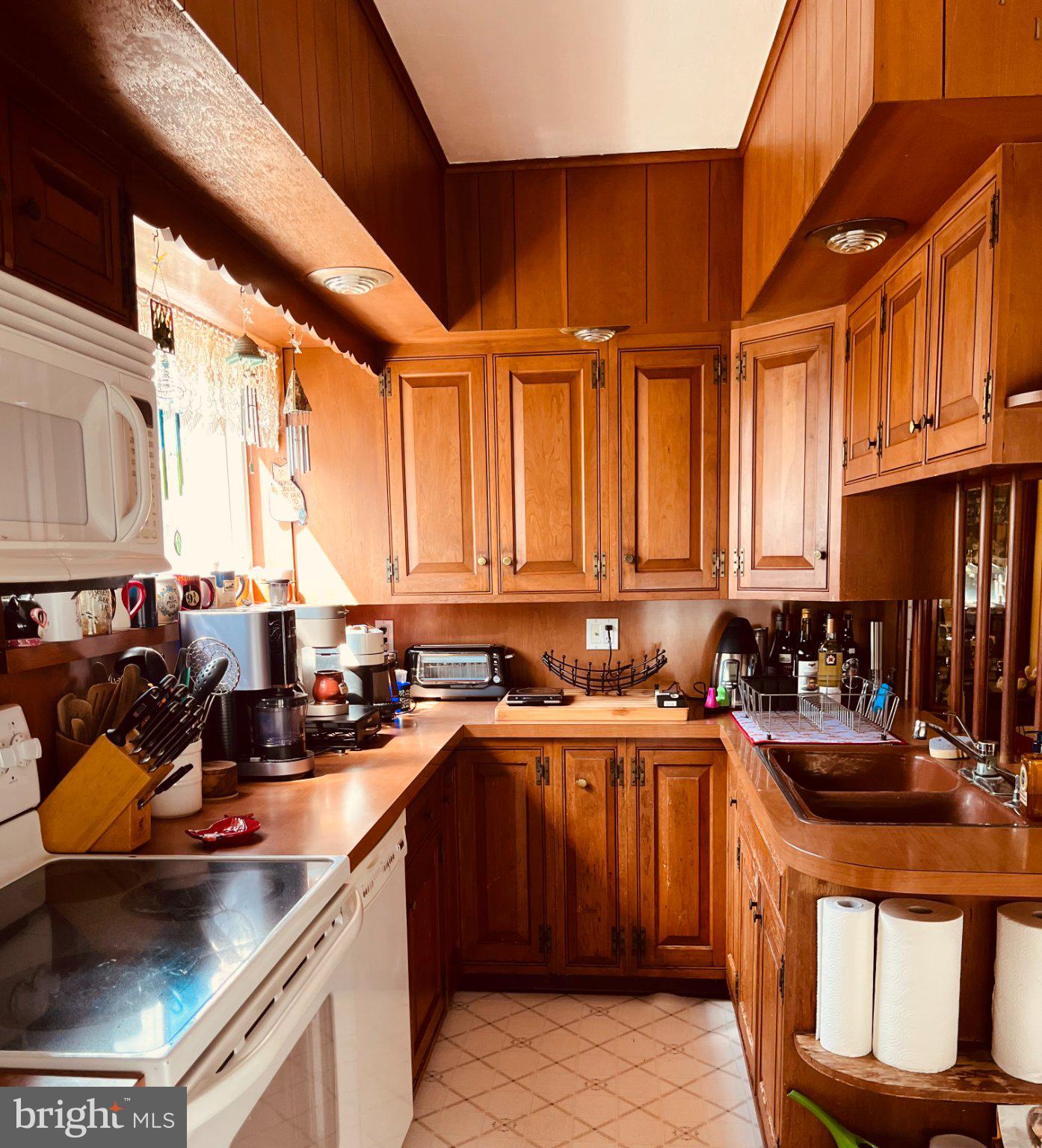 425 Big Oak Road Bridgeton, NJ 08302 - Photo 10 of 15 Warm wooden kitchen with natural light.
