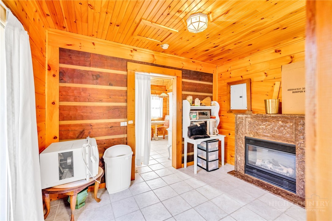 1451 Elliott Road West Jefferson, NC 28694 - Photo 14 of 33