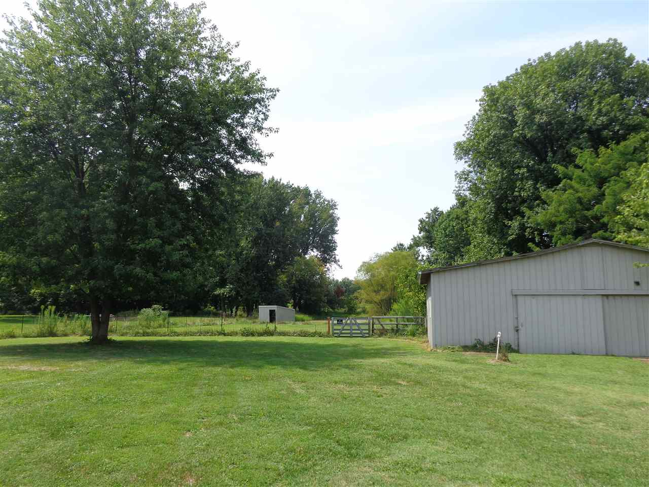4611 Bell Road Newburgh, IN 47630 - Photo 3 of 11 Gallery Image 3
