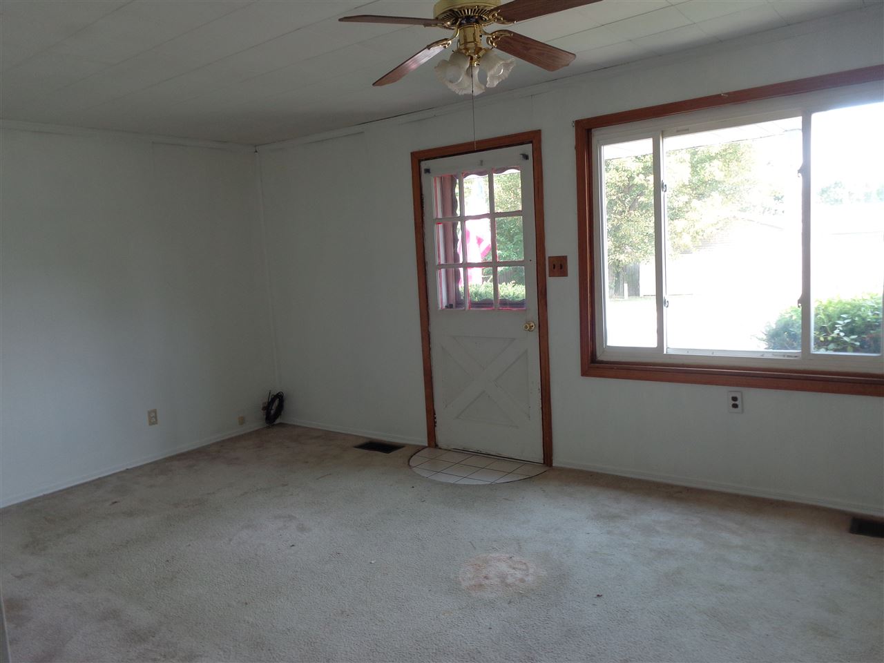 4611 Bell Road Newburgh, IN 47630 - Photo 5 of 11 Gallery Image 5