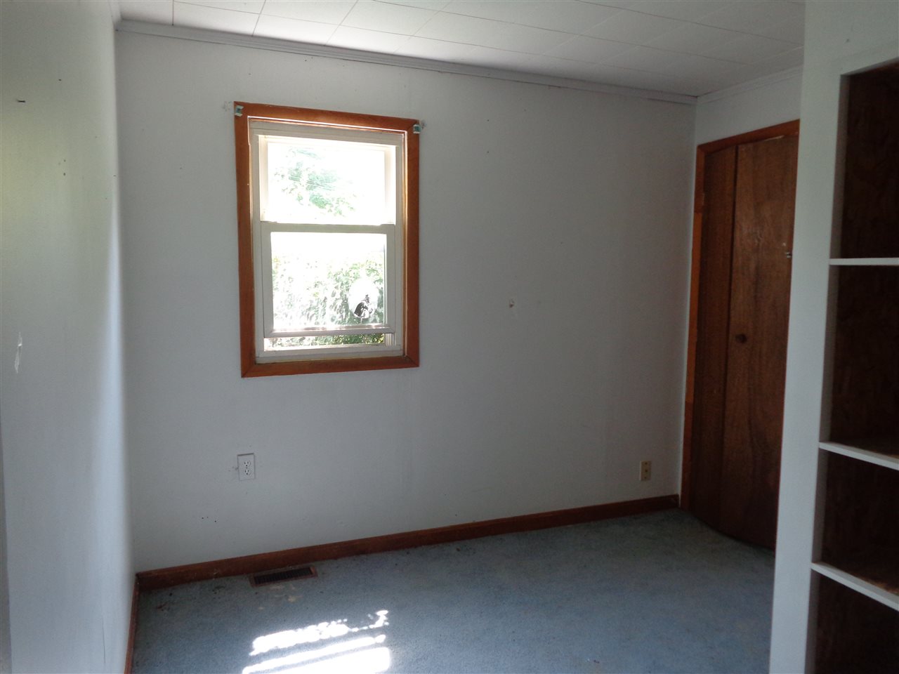 4611 Bell Road Newburgh, IN 47630 - Photo 9 of 11 Gallery Image 9