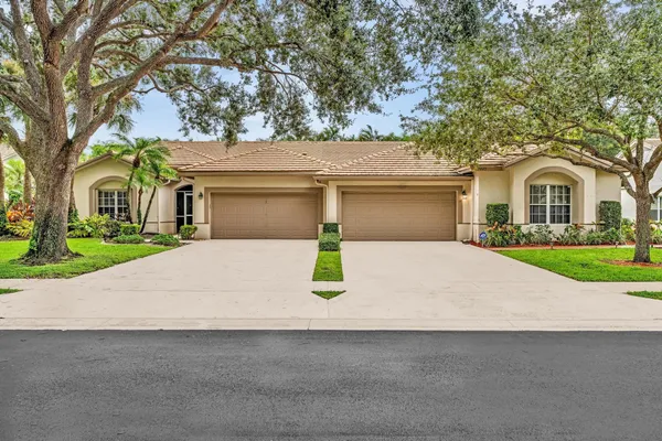 $525,000 | 7445 Rockbridge Circle, Lake Worth, FL 33467