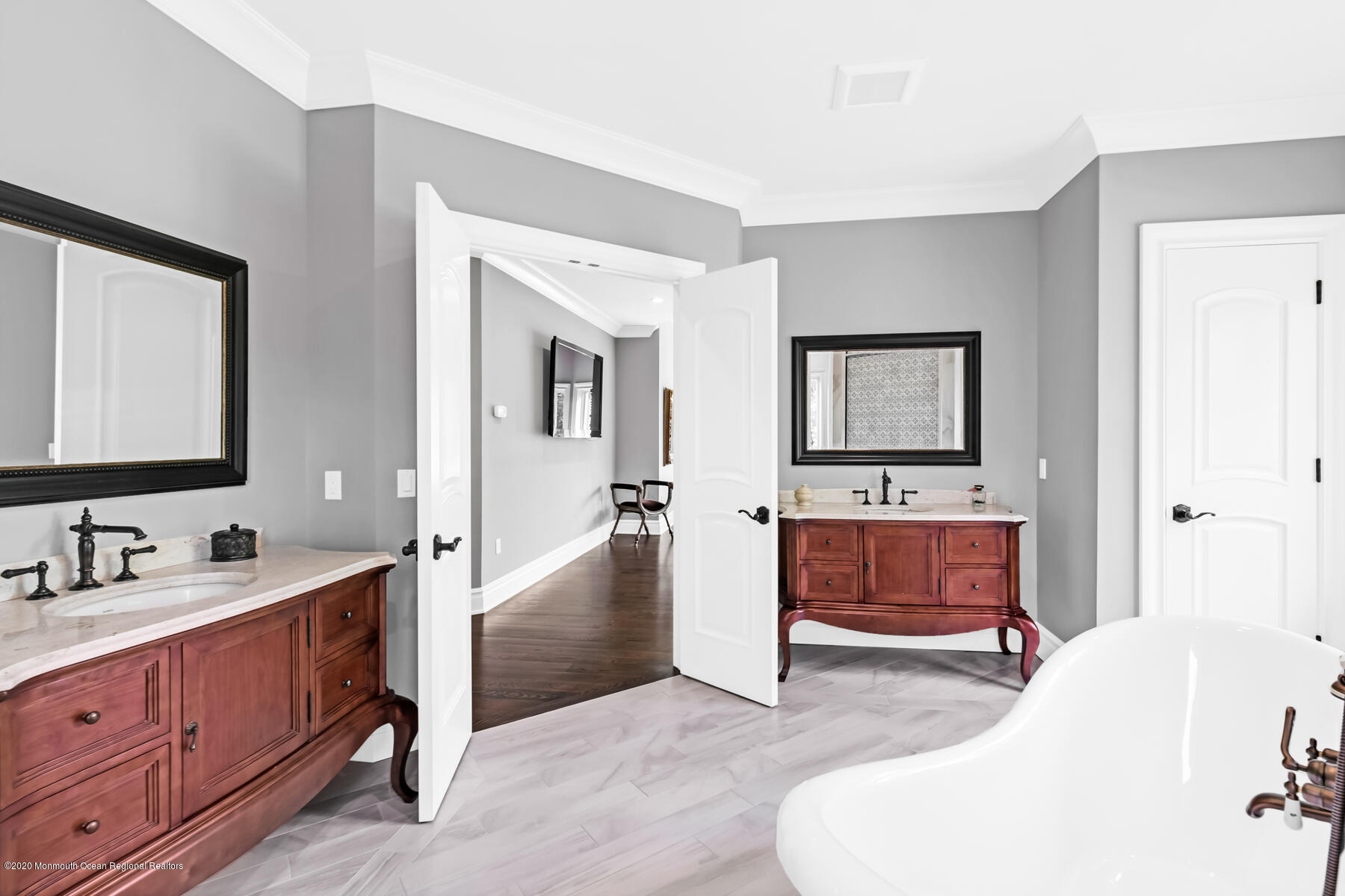 64 Crine Road Colts Neck, NJ 07722 - Photo 23 of 38 Master Bath