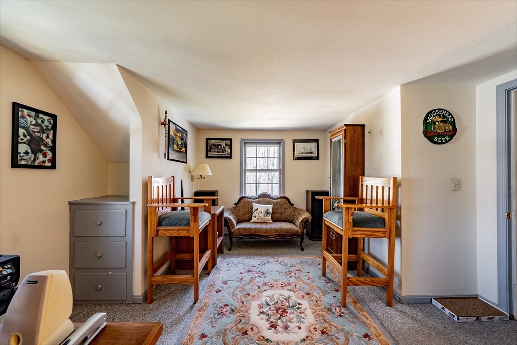 478 Amostown Road West Springfield, MA 01089 - Photo 23 of 30 Gallery Image 23