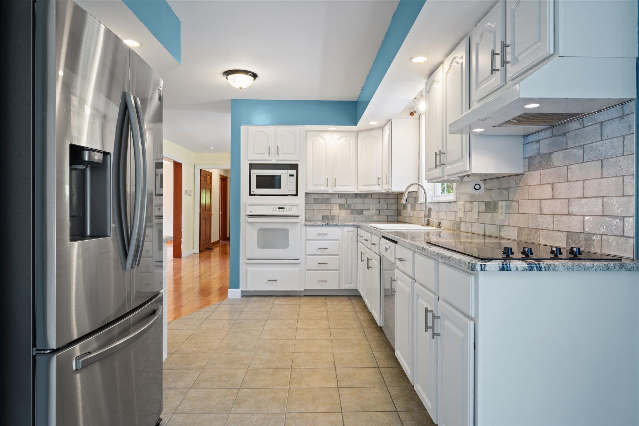 1113 River Road Bucksport, ME 04416 - Photo 10 of 51 11-Kitchen