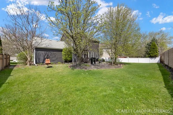 $390,000 | 741 East Cooper Court, Aurora, IL 60504