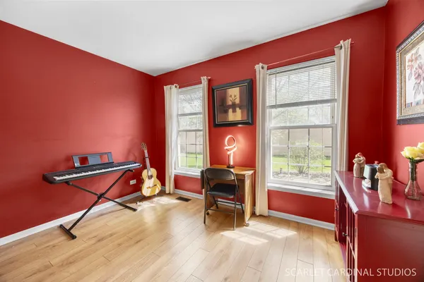 $390,000 | 741 East Cooper Court, Aurora, IL 60504