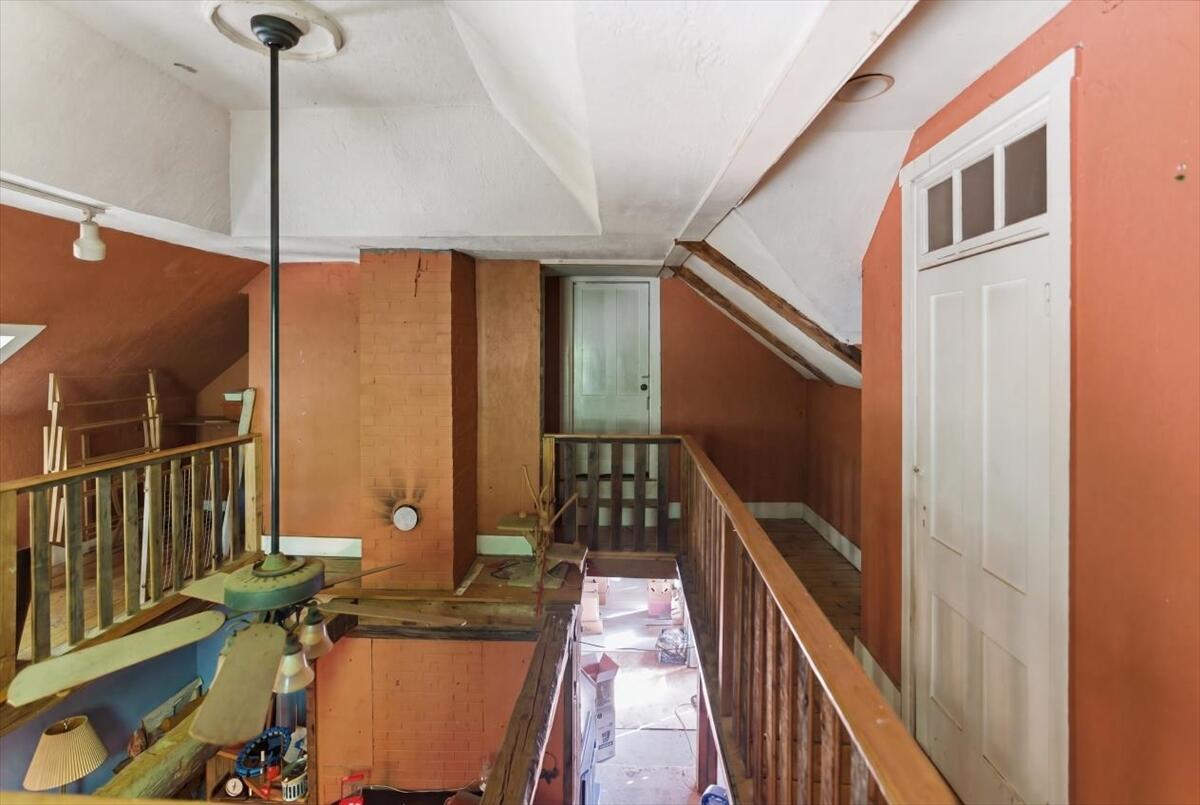 263 Number Six Road Oxford, ME 04270 - Photo 51 of 72 Loft