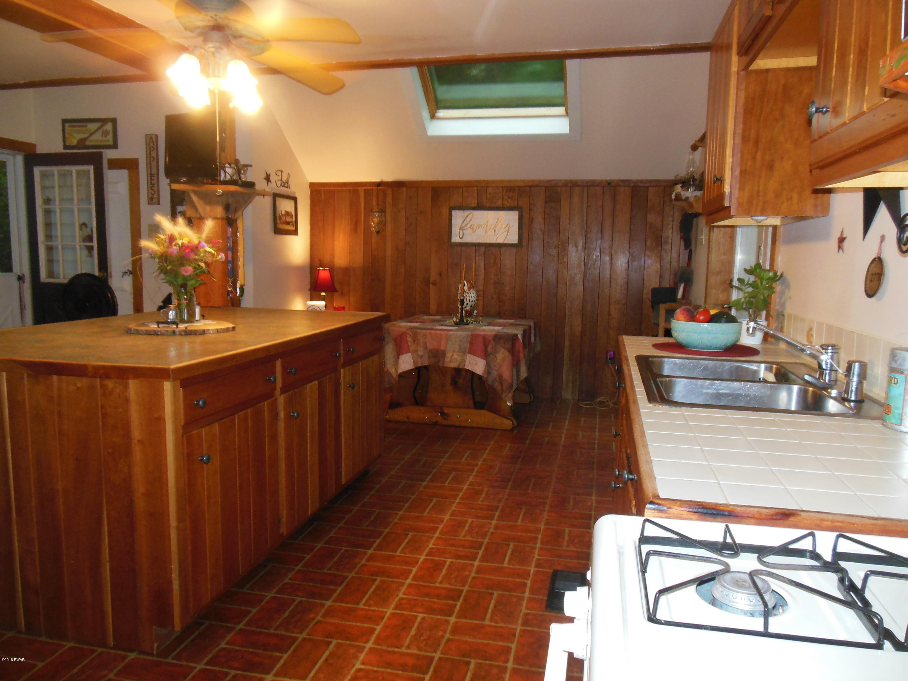 1820 Ravnikar Road Waymart, PA 18472 - Photo 10 of 41
