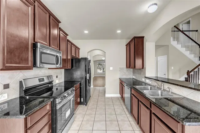 $2,500 | 1416 Rosson Road, Little Elm, TX 75068