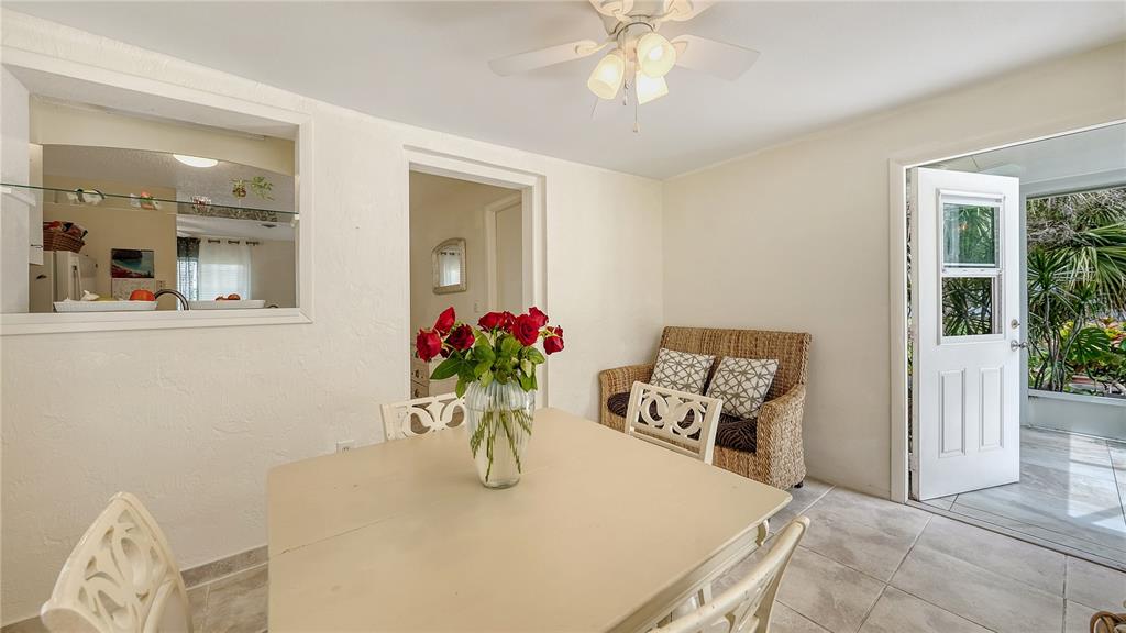256 Eider Road Venice, FL 34293 - Photo 15 of 56 Gallery Image 15