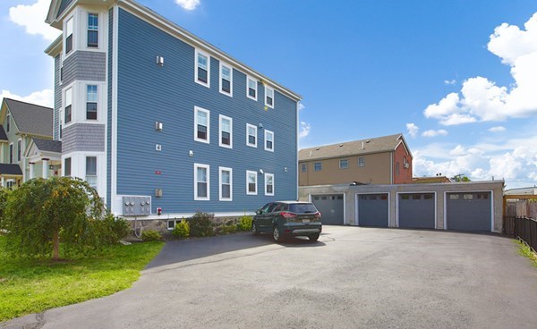 35 Rossmore Road, Unit 3 Boston, MA 02130 - Photo 8 of 12 Gallery Image 8