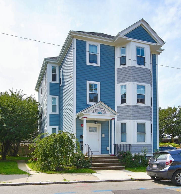 35 Rossmore Road, Unit 3 Boston, MA 02130 - Photo 9 of 12 Gallery Image 9