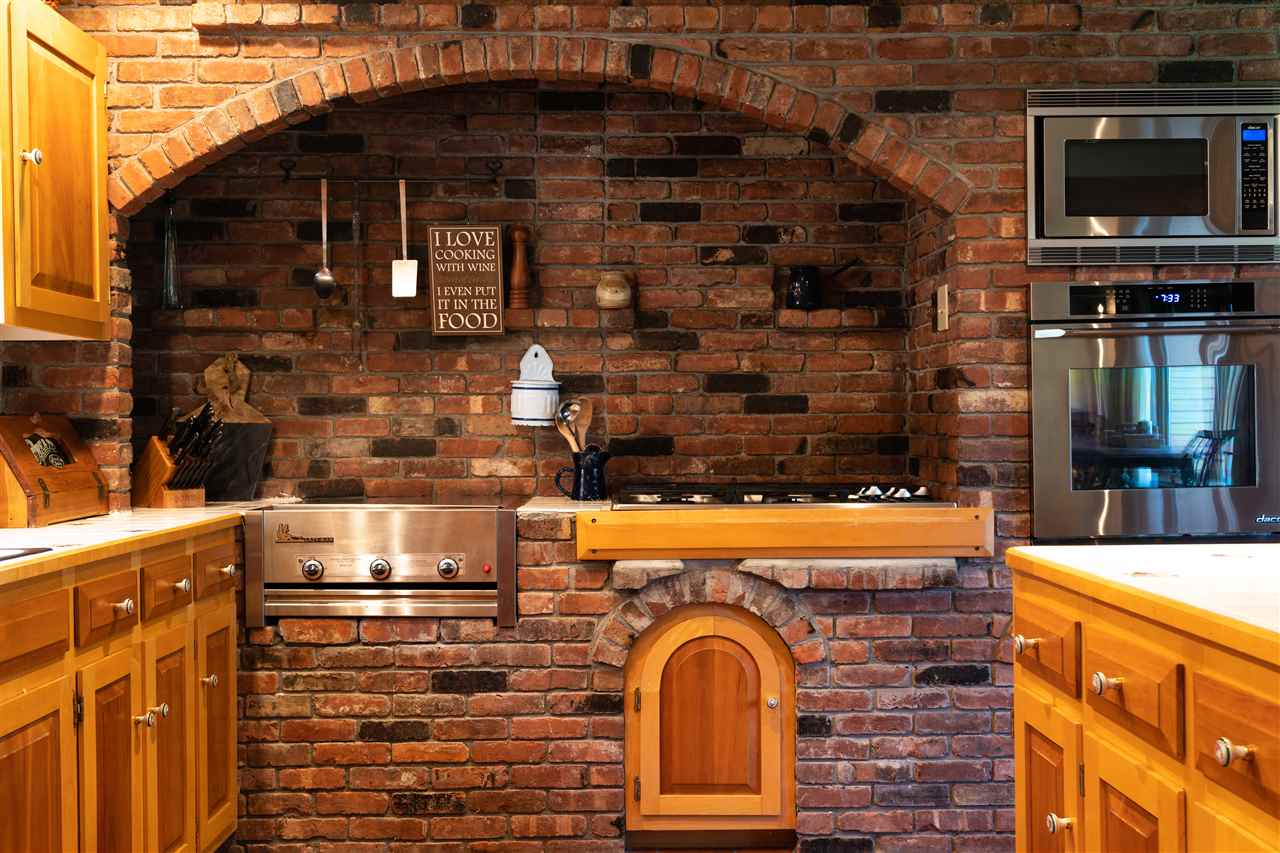 751 Robinson Springs Road Stowe, VT 05672 - Photo 7 of 40 Gallery Image 7