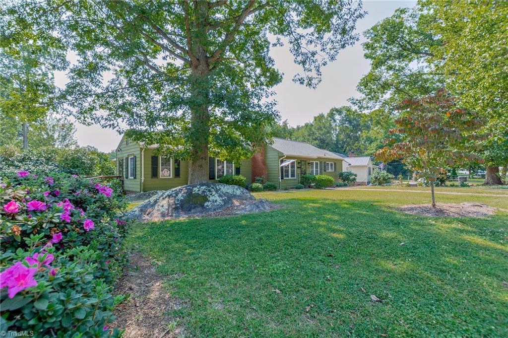 317 Ridgecrest Road Asheboro, NC 27203 - Photo 3 of 43 Gallery Image 3