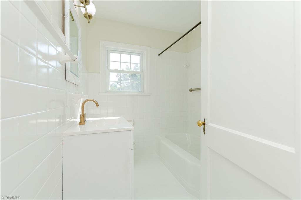 317 Ridgecrest Road Asheboro, NC 27203 - Photo 27 of 43 Gallery Image 27
