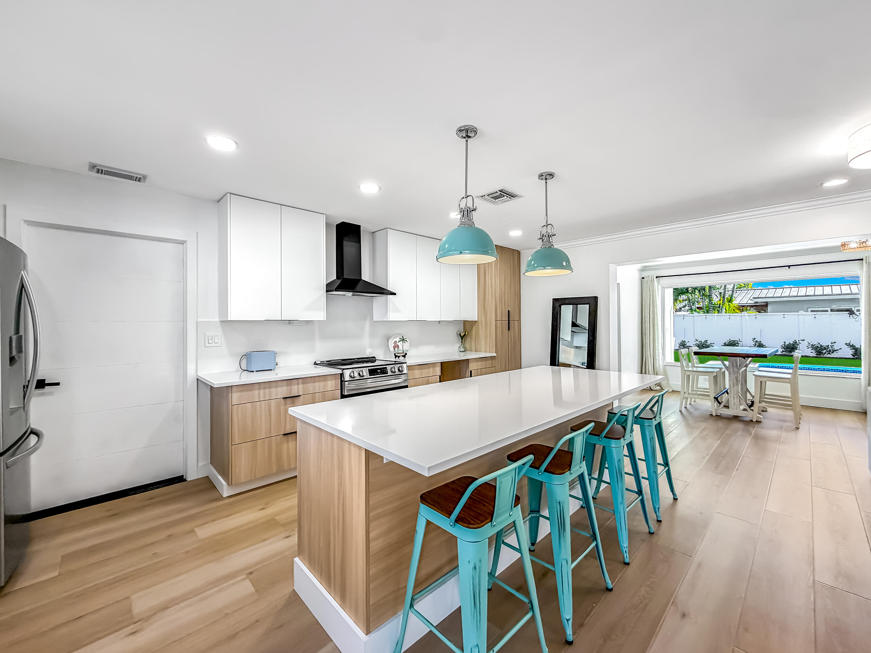 1098 West Camino Real Boca Raton, FL 33486 - Photo 17 of 55 Kitchen