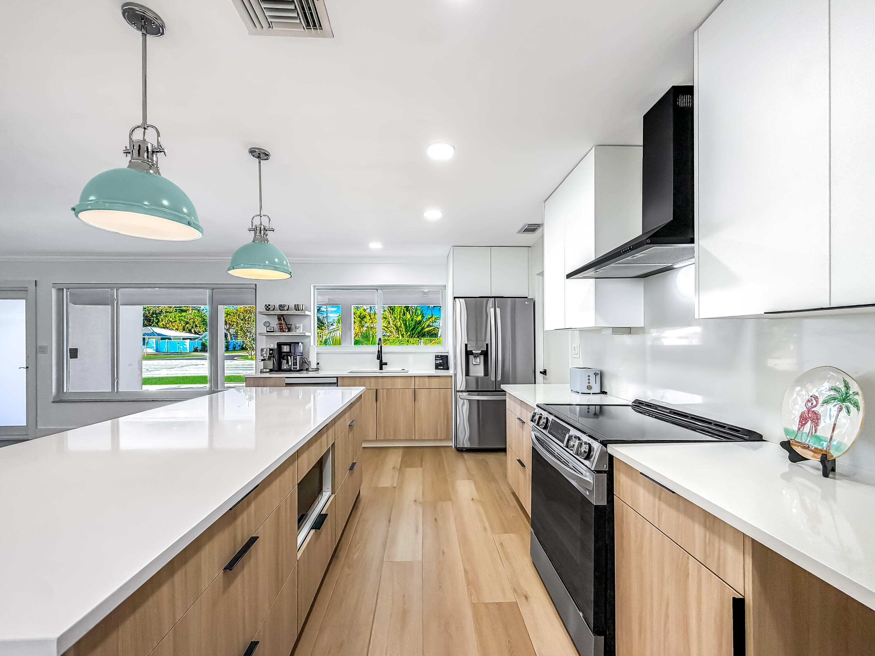 1098 West Camino Real Boca Raton, FL 33486 - Photo 18 of 55 Kitchen