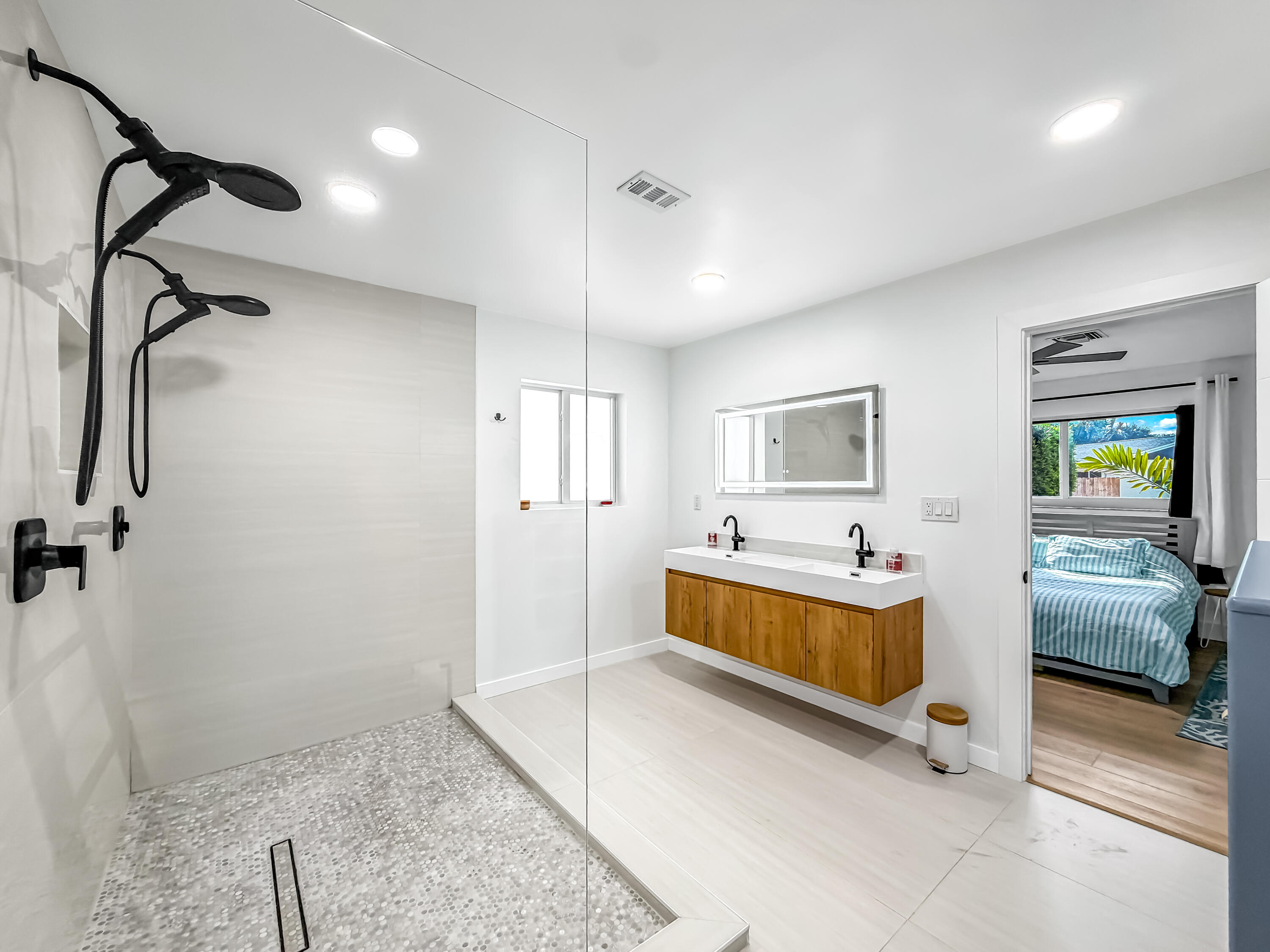 1098 West Camino Real Boca Raton, FL 33486 - Photo 41 of 55 Primary Bathroom