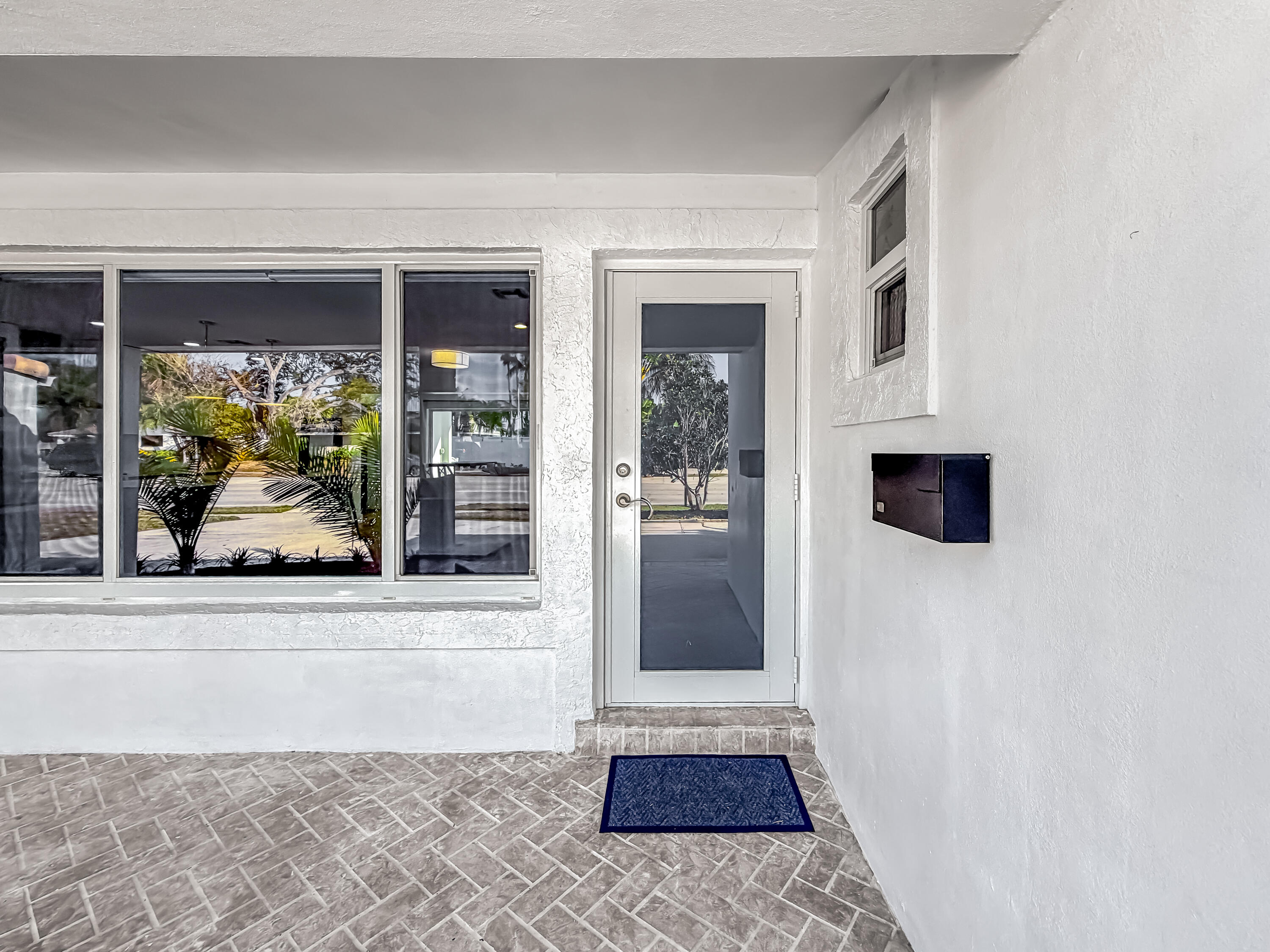 1098 West Camino Real Boca Raton, FL 33486 - Photo 7 of 55 Front Door