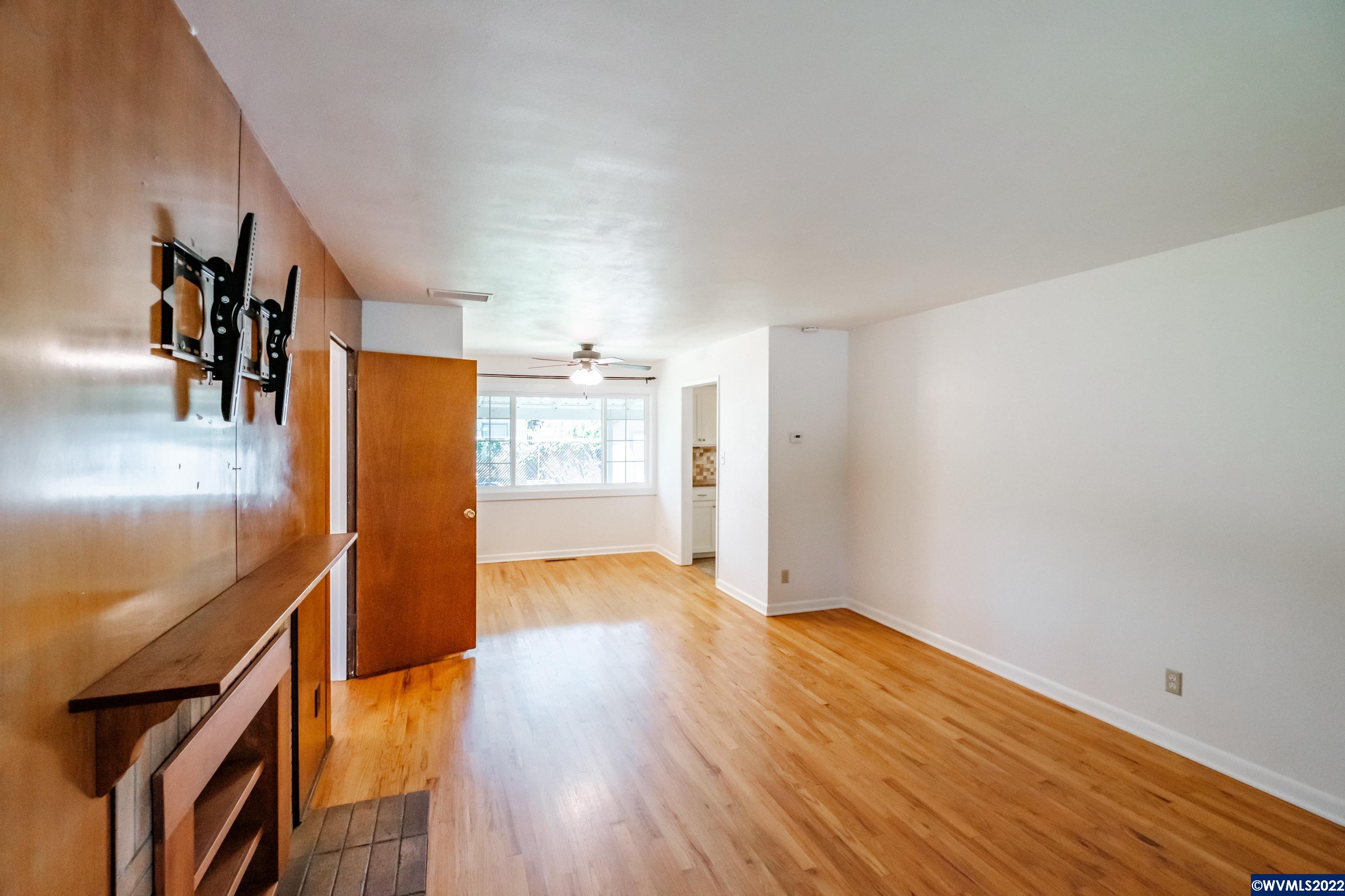 1325 Southwest 15th Avenue Albany, OR 97321 - Photo 5 of 31 Gallery Image 5