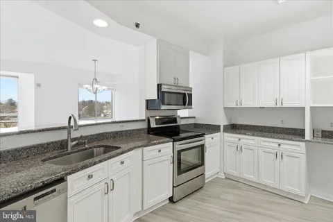 $400,000 | 3210 North Leisure World Boulevard, Unit 420, Silver Spring, MD 20906