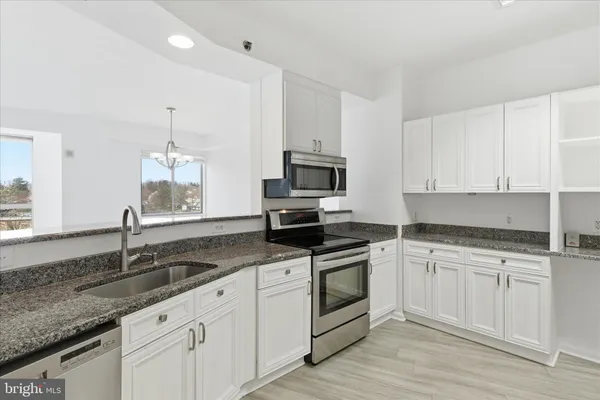 $400,000 | 3210 North Leisure World Boulevard, Unit 420, Silver Spring, MD 20906