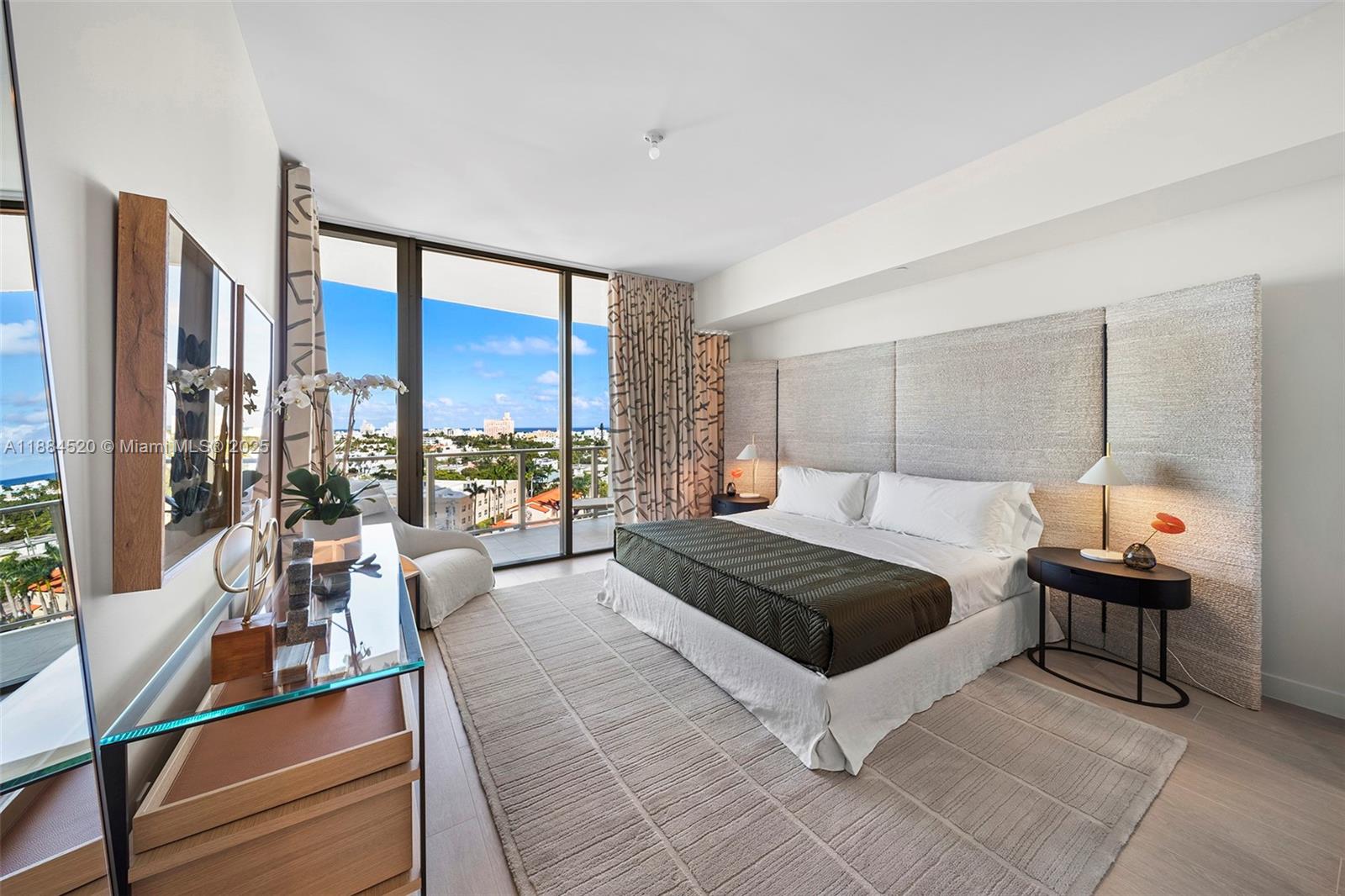 500 Alton Road, Unit 1006 Miami Beach, FL 33139 - Photo 14 of 29 Gallery Image 14